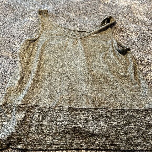 👩🏻🦰 Cuddl Duds cardigan and tank top - Picture 5 of 5